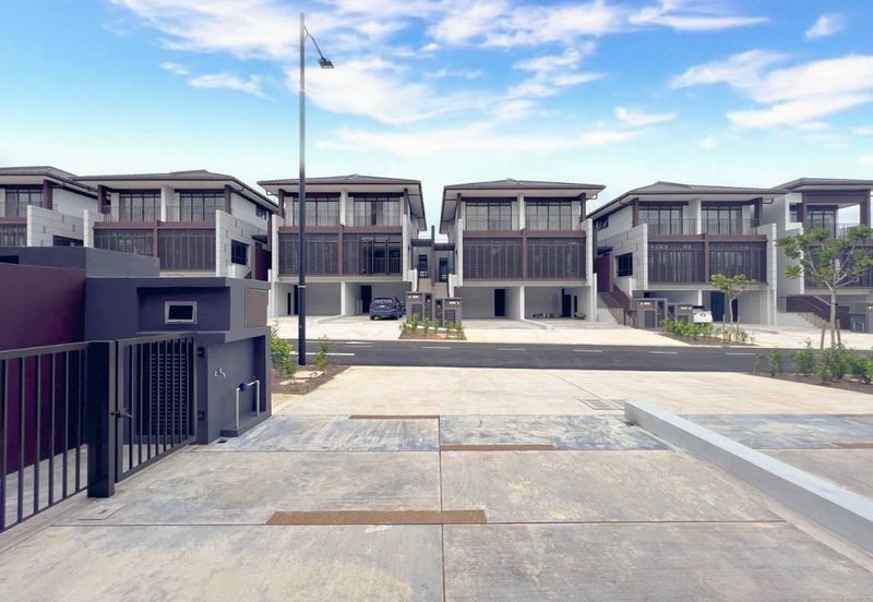 3 Storey Terrace House (PHASE 2) THE MULIA RESIDENCES, CYBERJAYA