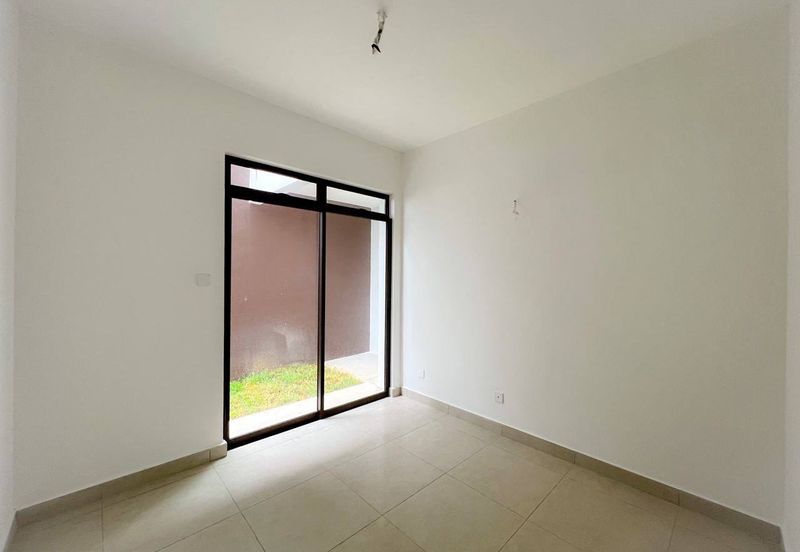 3 Storey Terrace House (PHASE 2) THE MULIA RESIDENCES, CYBERJAYA