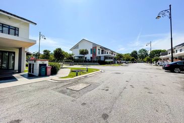 Perdana Hills ( Presint 11 )