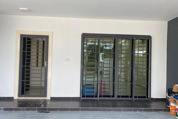 Laman Delfina @ Nilai Impian