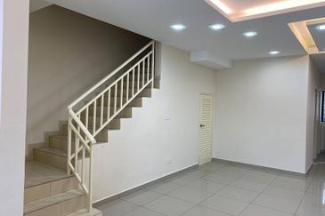 Laman Delfina @ Nilai Impian