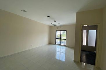 Laman Delfina @ Nilai Impian