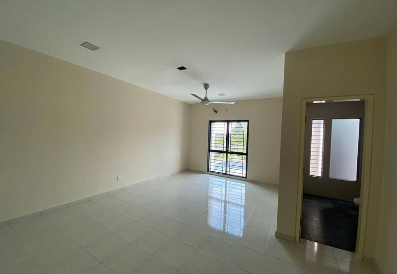 Laman Delfina @ Nilai Impian