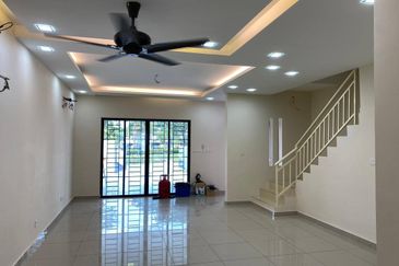 Laman Delfina @ Nilai Impian