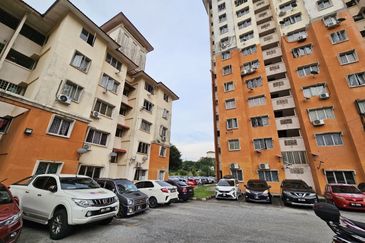 Pangsapuri Putra Damai