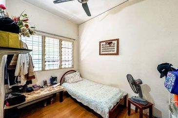 Lorong Gugusan Alam 7/15