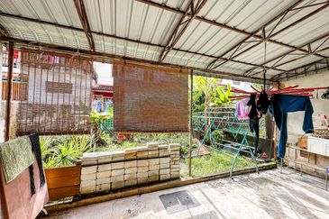 Lorong Gugusan Alam 7/15