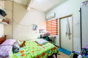 Lorong Gugusan Alam 7/15