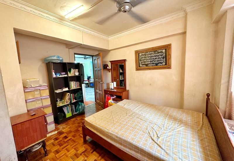 FULL LOAN RENOVATED  Apartment Tasik Heights Bandar Tasik Selatan Cheras Kuala Lumpur FOR SALE