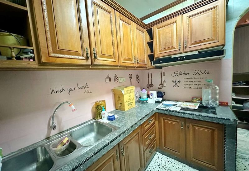 FULL LOAN RENOVATED  Apartment Tasik Heights Bandar Tasik Selatan Cheras Kuala Lumpur FOR SALE