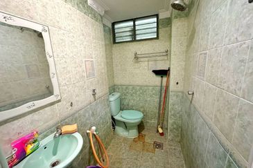 FULL LOAN RENOVATED  Apartment Tasik Heights Bandar Tasik Selatan Cheras Kuala Lumpur FOR SALE