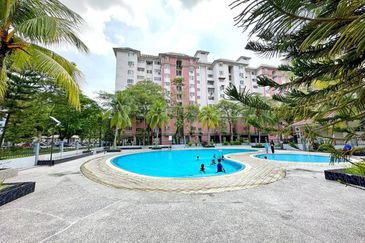 FULL LOAN RENOVATED  Apartment Tasik Heights Bandar Tasik Selatan Cheras Kuala Lumpur FOR SALE