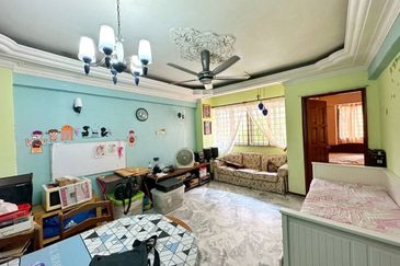 FULL LOAN RENOVATED  Apartment Tasik Heights Bandar Tasik Selatan Cheras Kuala Lumpur FOR SALE