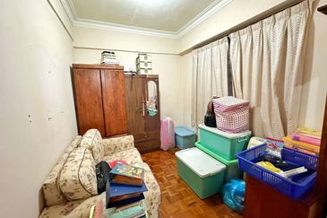 FULL LOAN RENOVATED  Apartment Tasik Heights Bandar Tasik Selatan Cheras Kuala Lumpur FOR SALE