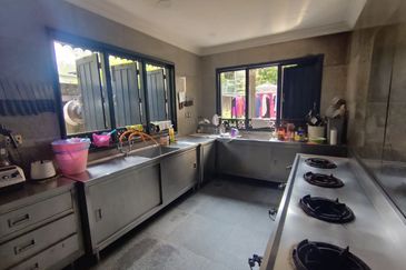 Jalan Bunga Melati 2/2