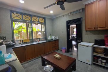 Jalan Bunga Melati 2/2