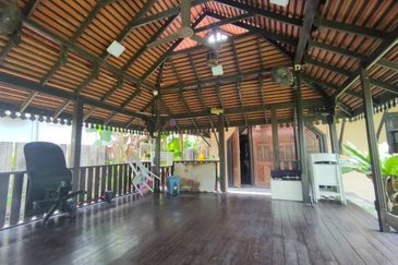 Jalan Bunga Melati 2/2