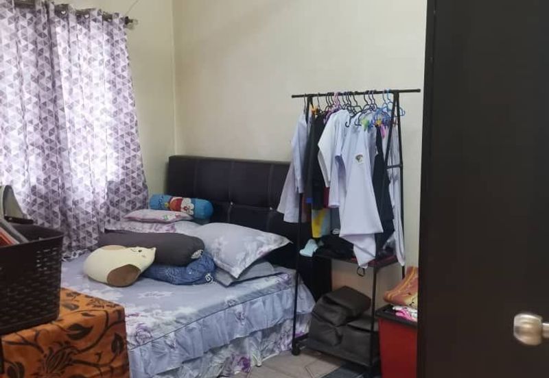 Jalan Kebun Nenas 1A/KS7