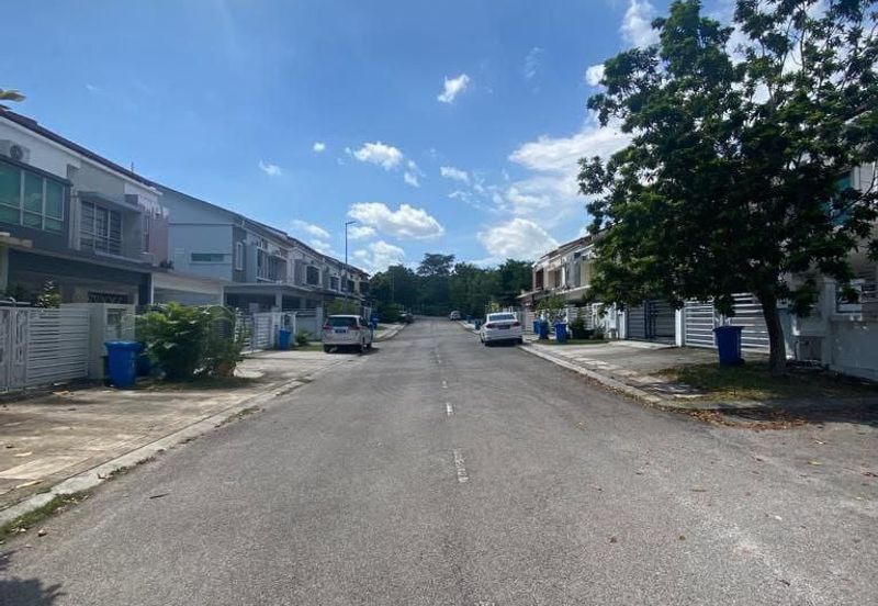Jalan Kebun Nenas 1A/KS7