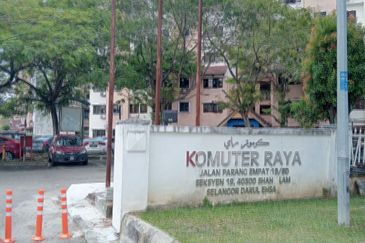 Komuter Raya