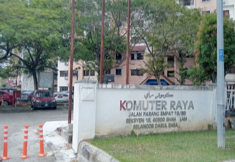 Komuter Raya