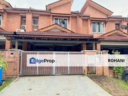 A NICE UNIT RENOVATED EXTENDED KITCHEN DOUBLE STOREY TERRACE ALAM BUDIMAN SEKSYEN U10 SHAH ALAM FOR SALE, Selangor, Shah Alam