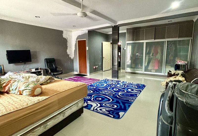 Taman Saujana Puchong