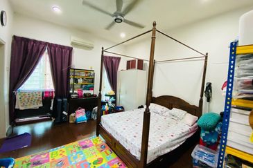 DOUBLE STOREY TERRACE PUTRAJAYA PRESINT 11F (THE PINES)