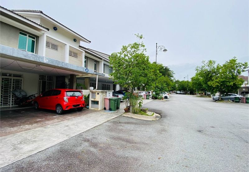 DOUBLE STOREY TERRACE PUTRAJAYA PRESINT 11F (THE PINES)