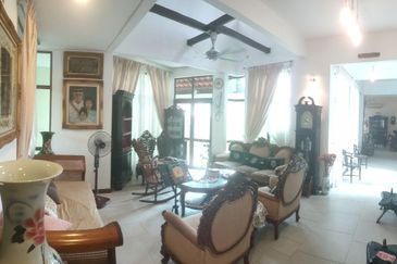 SEMI DETACHED Lagenda 1 Jalan Teratak Bukit Jelutong For Sale