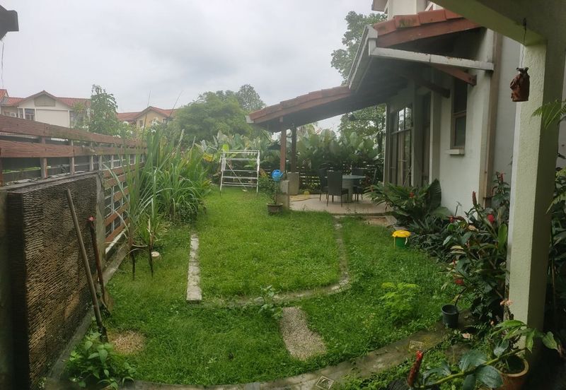 SEMI DETACHED Lagenda 1 Jalan Teratak Bukit Jelutong For Sale