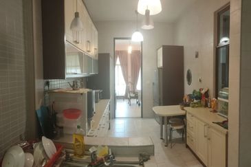SEMI DETACHED Lagenda 1 Jalan Teratak Bukit Jelutong For Sale