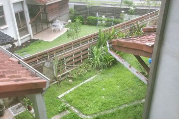 SEMI DETACHED Lagenda 1 Jalan Teratak Bukit Jelutong For Sale