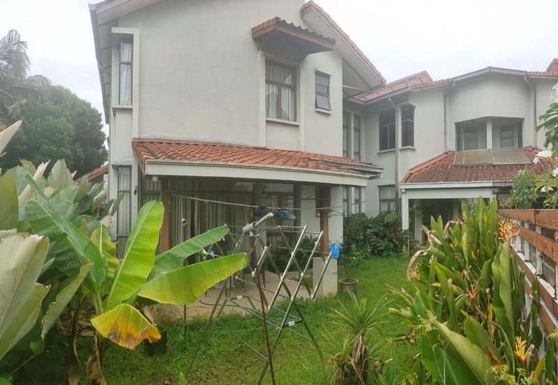 SEMI DETACHED Lagenda 1 Jalan Teratak Bukit Jelutong For Sale