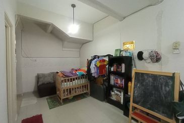 FACING OPEN Double Storey Terrace Lorong Cakera Purnama Bandar Puncak Alam For Sale