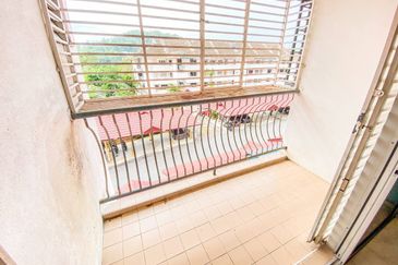 Desa View Towers Apartment