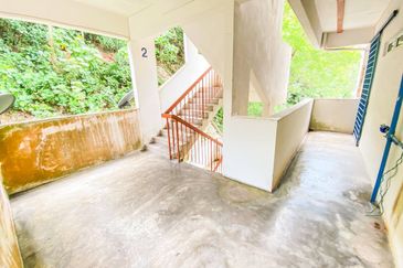 Desa View Towers Apartment