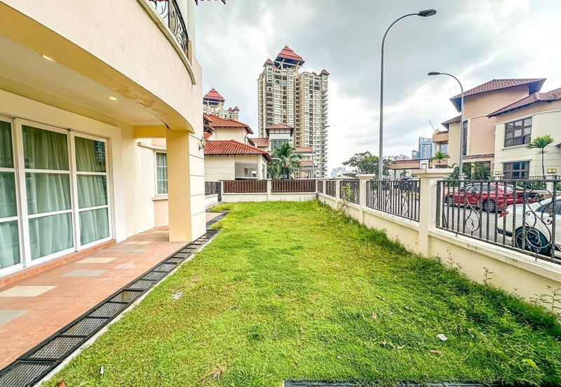 Kiara Peak (Puncak Kiara)