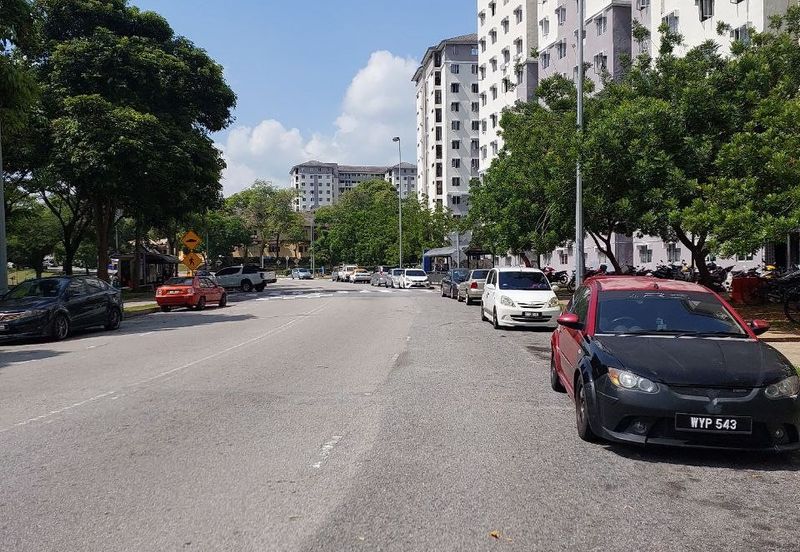 Pangsapuri Putra Harmoni, Precint 9