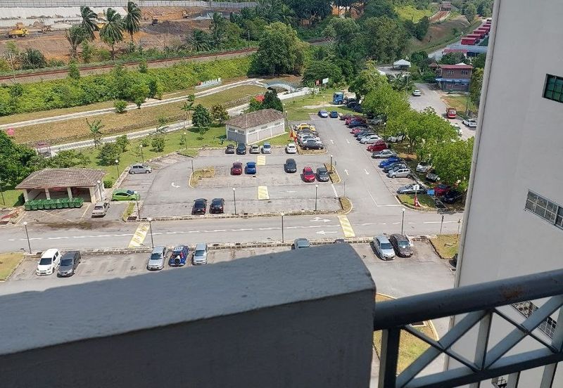 Pangsapuri Putra Harmoni, Precint 9