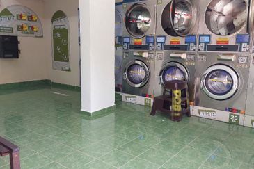 Pangsapuri Putra Harmoni, Precint 9