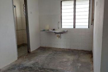 Pangsapuri Putra Harmoni, Precint 9