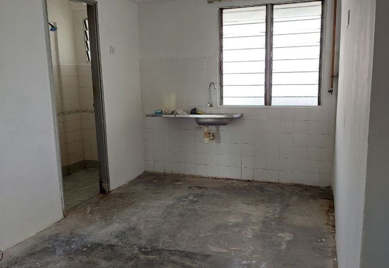 Pangsapuri Putra Harmoni, Precint 9