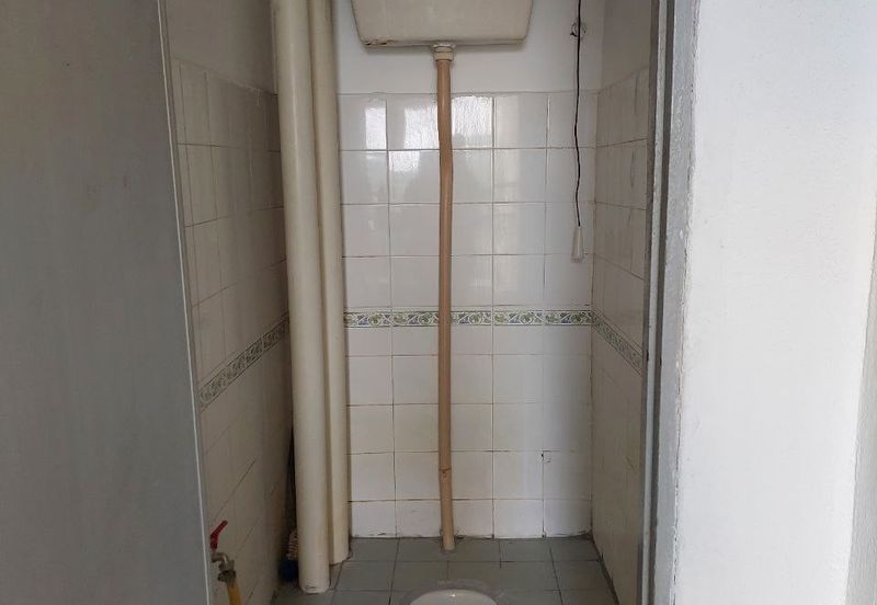 Pangsapuri Putra Harmoni, Precint 9