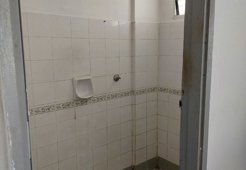 Pangsapuri Putra Harmoni, Precint 9