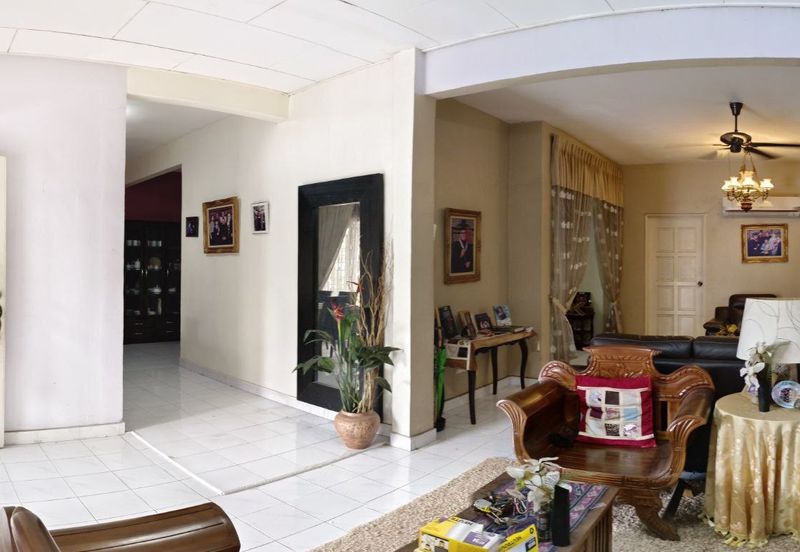 Jalan Suasana, Bandar Tun Hussein Onn