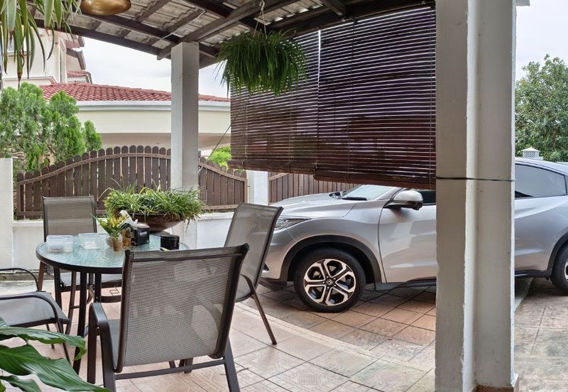 Jalan Suasana, Bandar Tun Hussein Onn