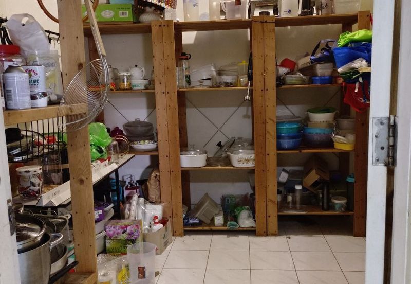 Jalan Suasana, Bandar Tun Hussein Onn