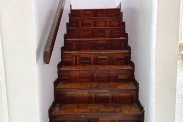 Jalan Suasana, Bandar Tun Hussein Onn