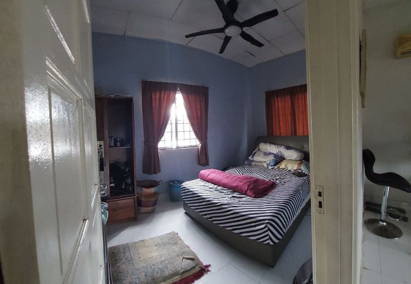 Jalan Suasana, Bandar Tun Hussein Onn